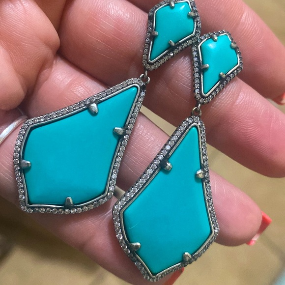 Kendra Scott Earrings - Picture 2 of 3